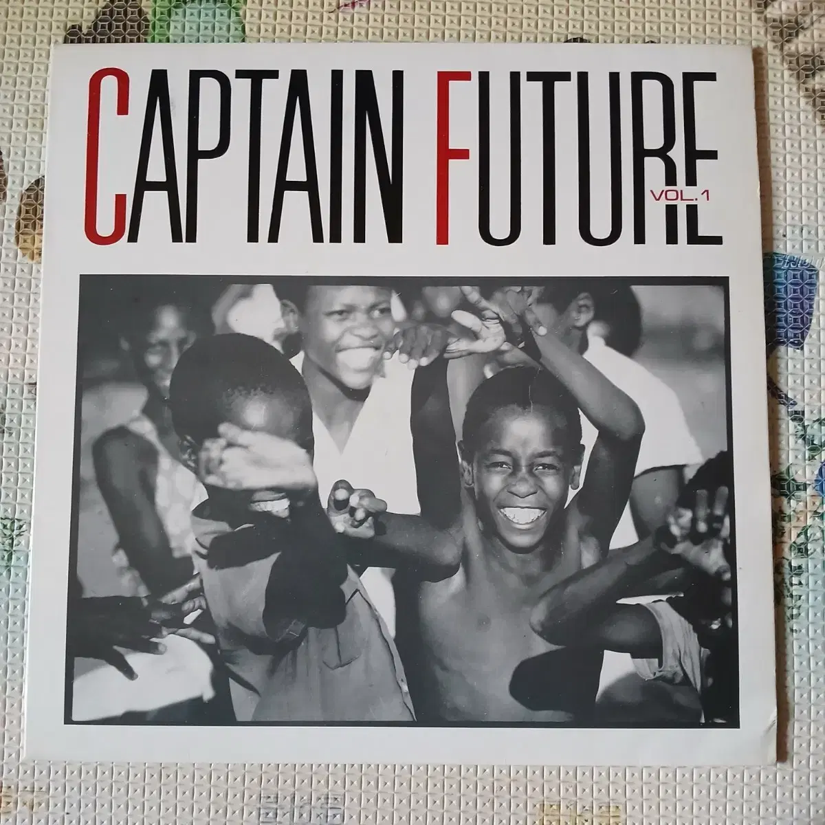 Lp중고 CAPTAIN FUTURE VOL. 1 음반 판매합니다.