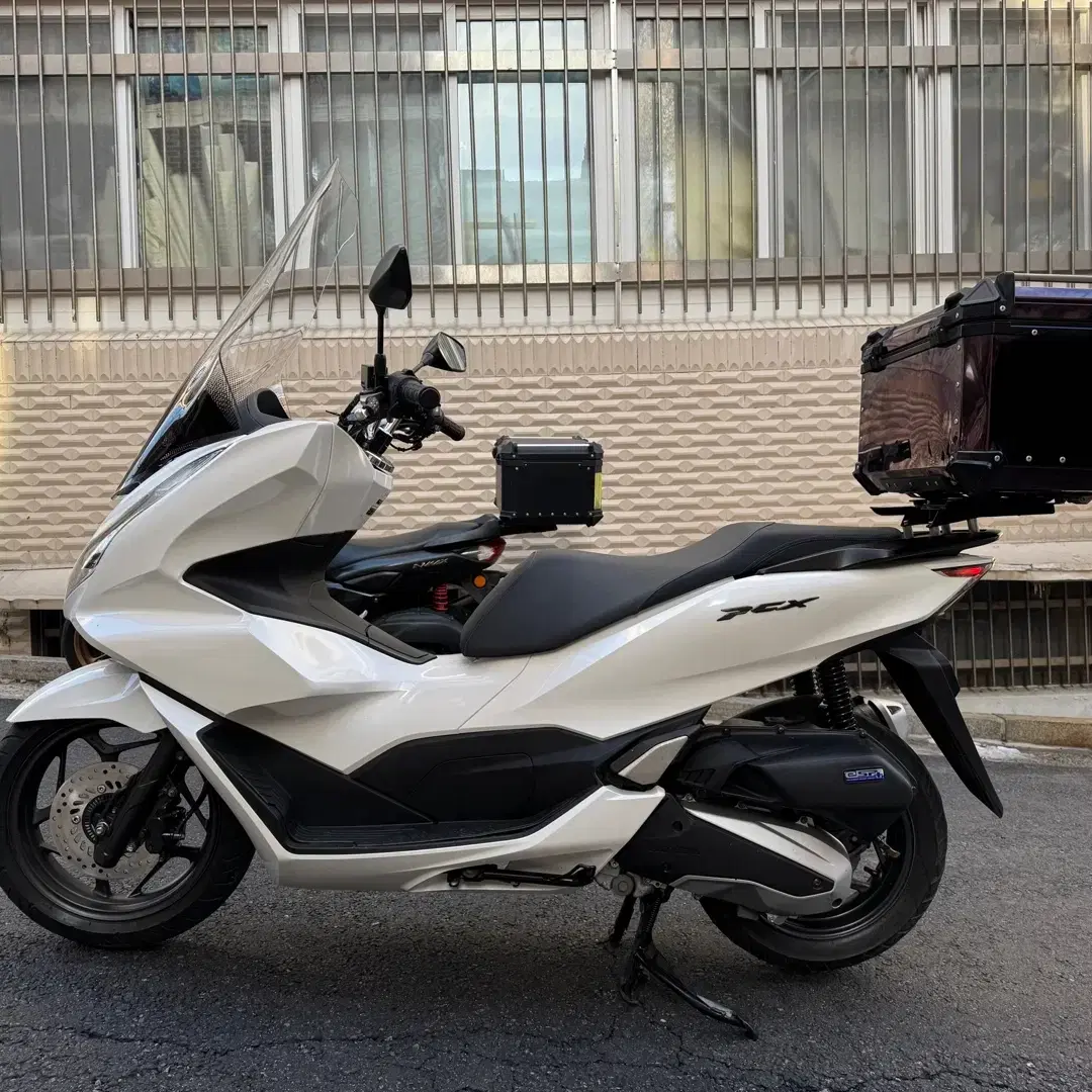 23년식 혼다 pcx125 판매합니다