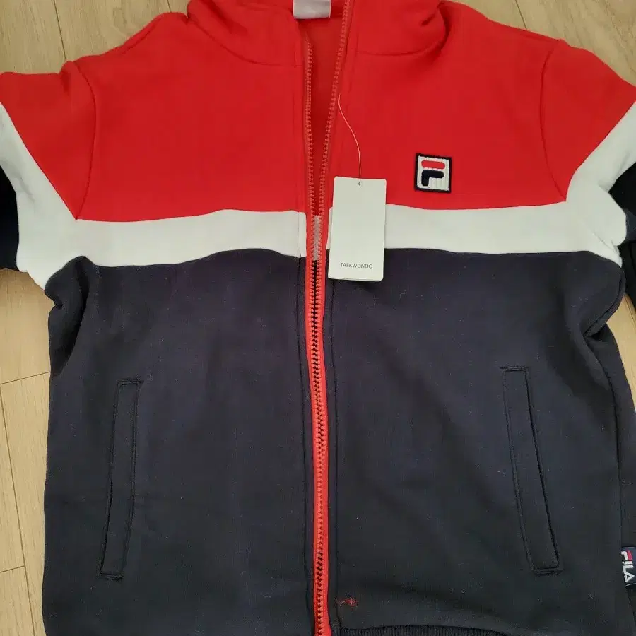 (새것)FILA 키즈 맨투맨 집업 셋뚜 (3PCS)