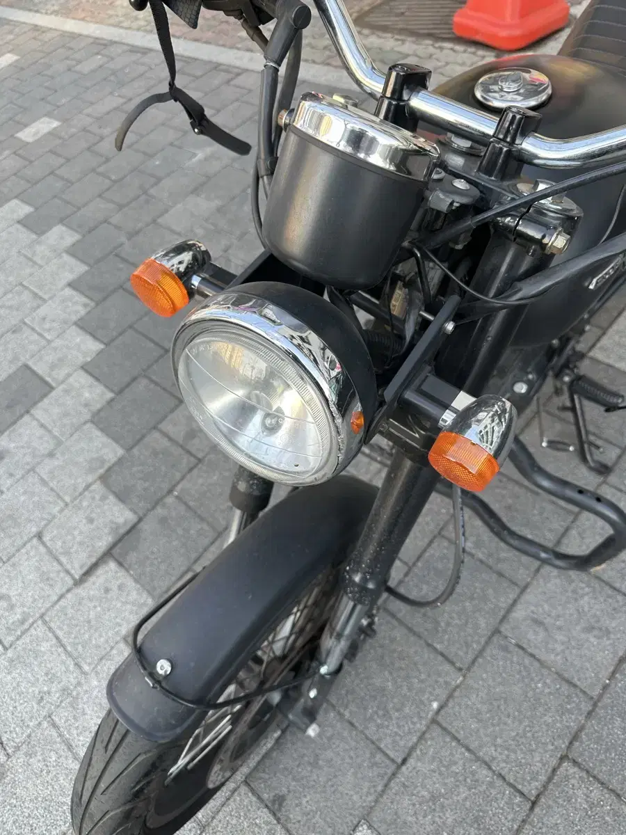 엘로이 팬텀 125cc