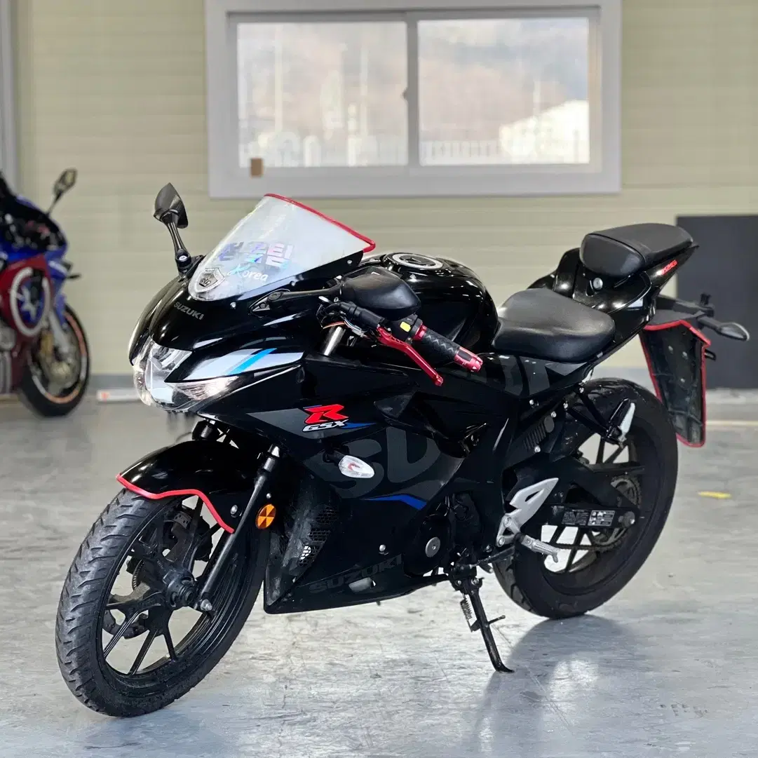 스즈키 gsxr125 2019년식 검정모델 판매합니다