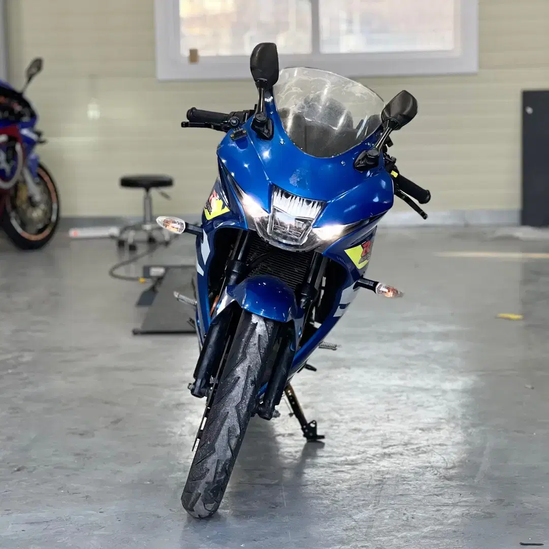 스즈키 gsxr125 2020년식 요시무라머플러 판매합니다