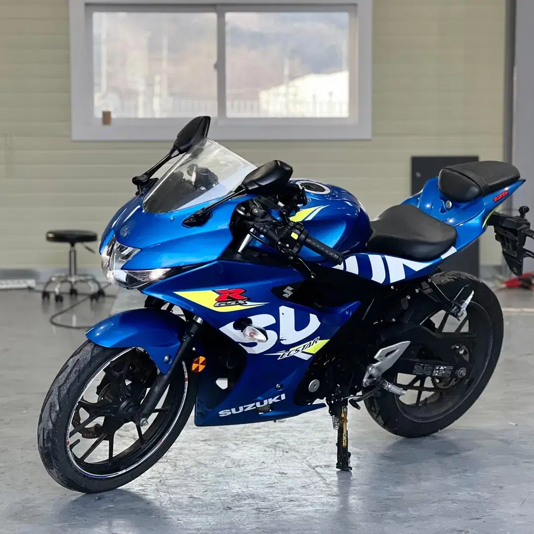 스즈키 gsxr125 2020년식 요시무라머플러 판매합니다