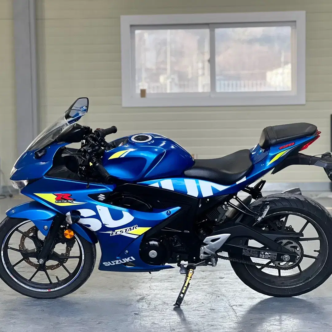 스즈키 gsxr125 2020년식 요시무라머플러 판매합니다