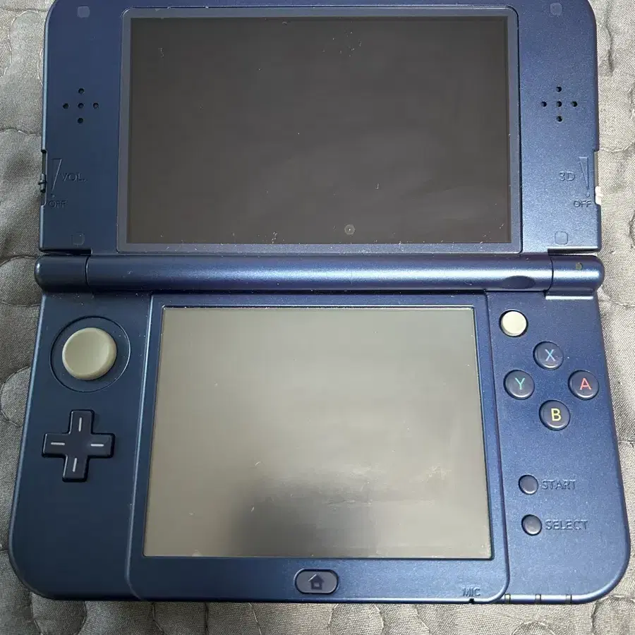 닌텐도 new 3ds xl 뉴큰삼다수 (정품 충전기, 파우치 포함)