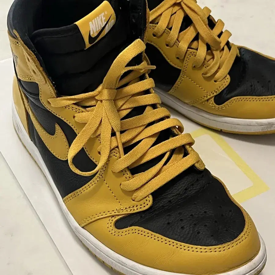 Jordan 1 Retro High OG Pollen 조던 1 레트로