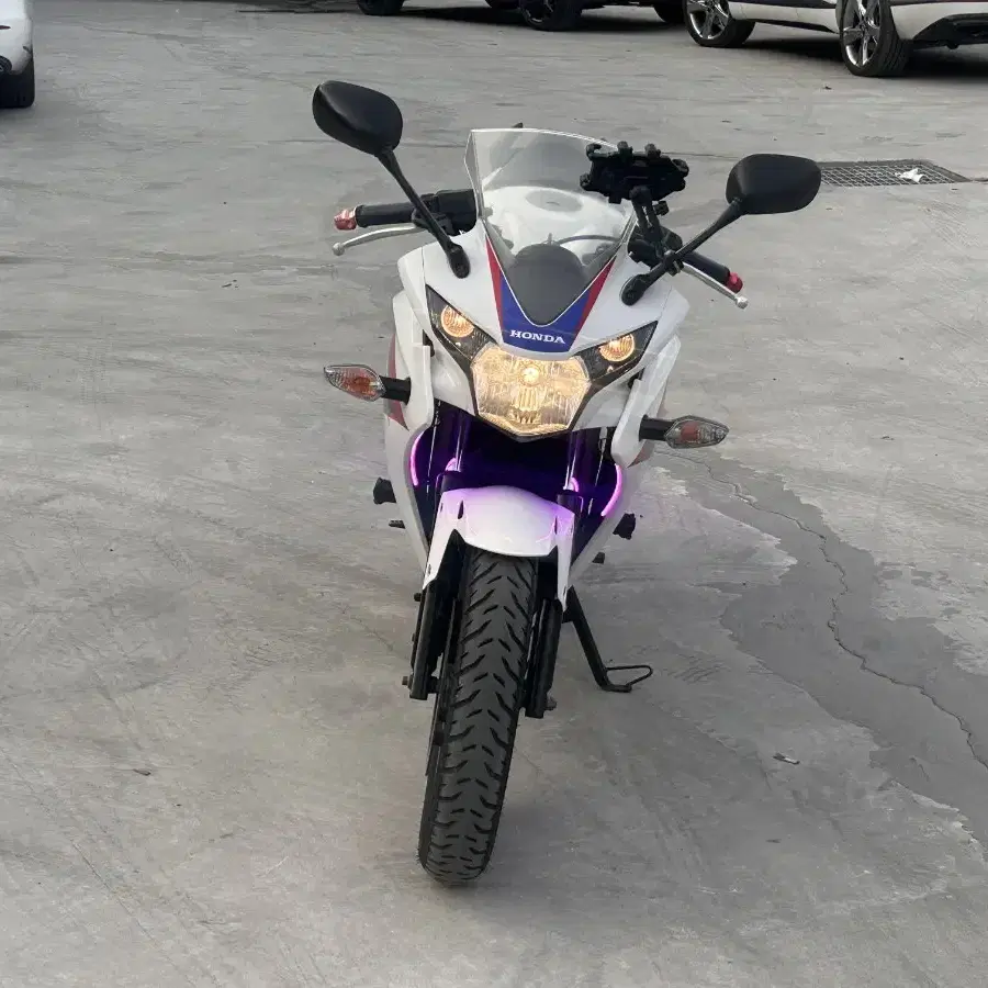 혼다 cbr 125cc 1만키로16년식 건담 판매합니다