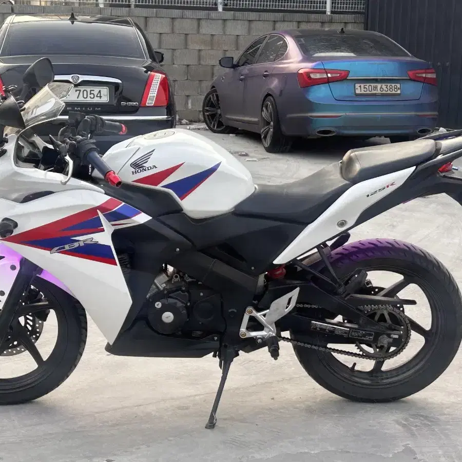 혼다 cbr 125cc 1만키로16년식 건담 판매합니다