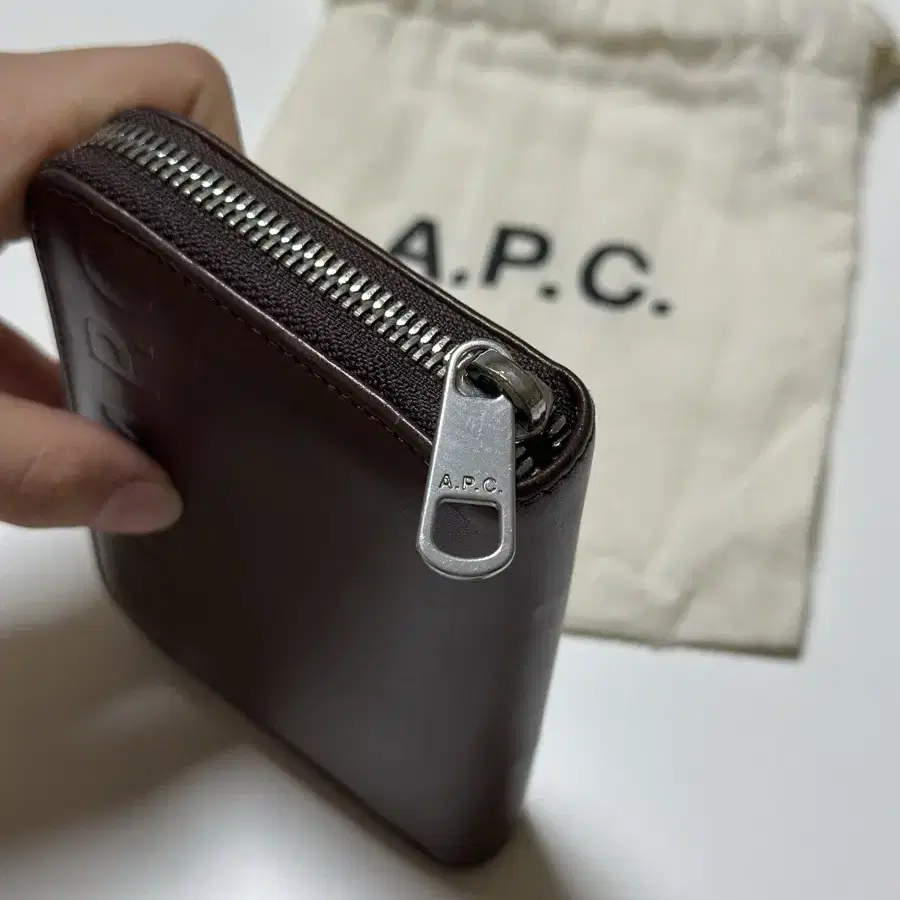 A.P.C.(아페쎄) 반지갑