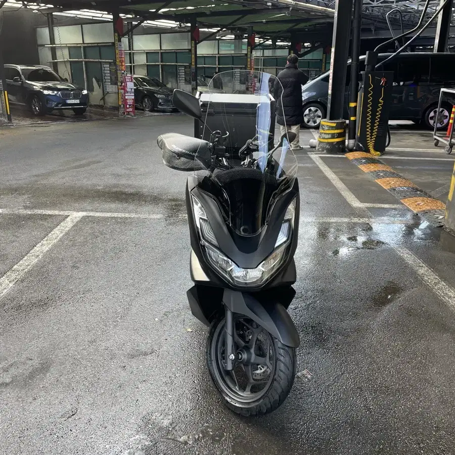 24년식 pcx 125 신차급 무광블랙 1096km