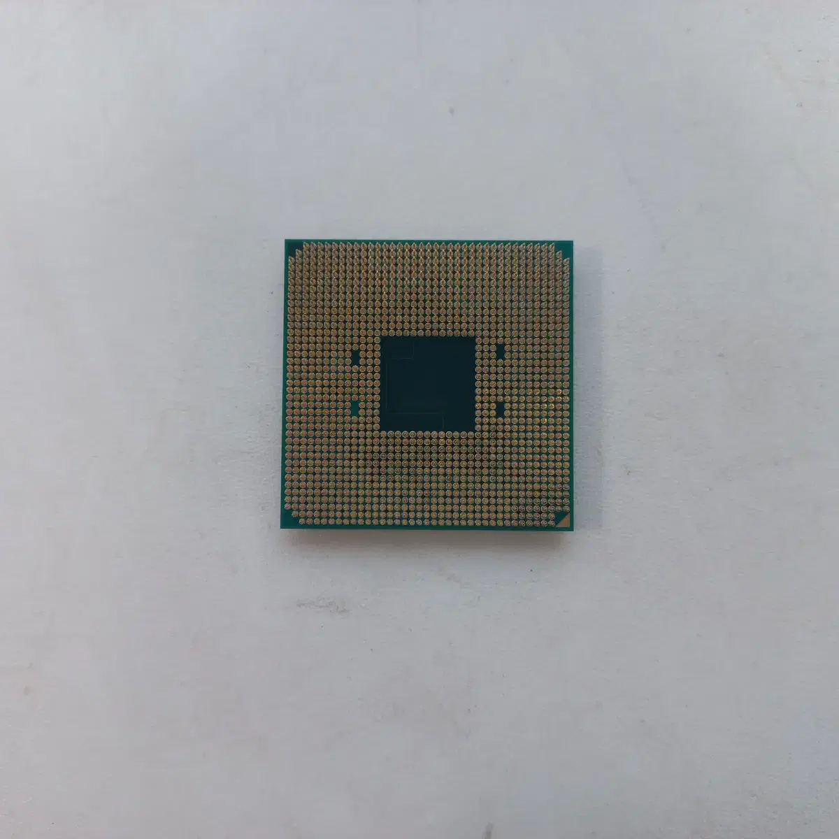 AMD 라이젠3 3200G (피카소)