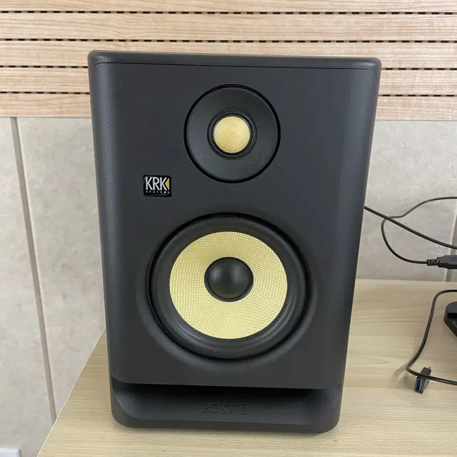 *새제품 KRK ROKIT G4 1조 판매 / KRK 모니터 스피커