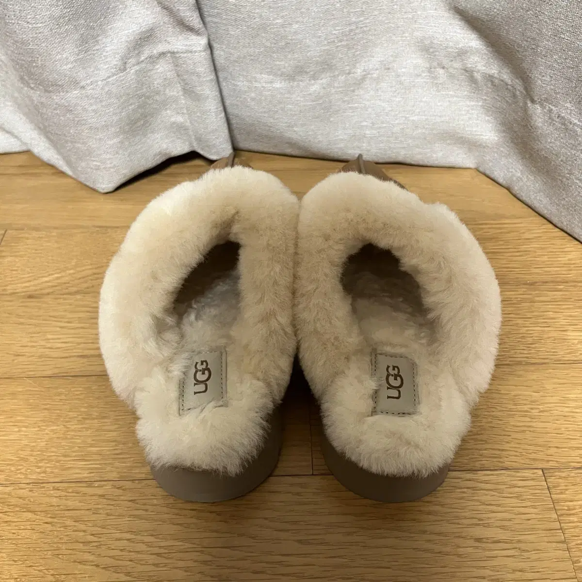 어그 디스케트 슬리퍼 (체스트넛 230) UGG 정품 거의새것(단시간착용