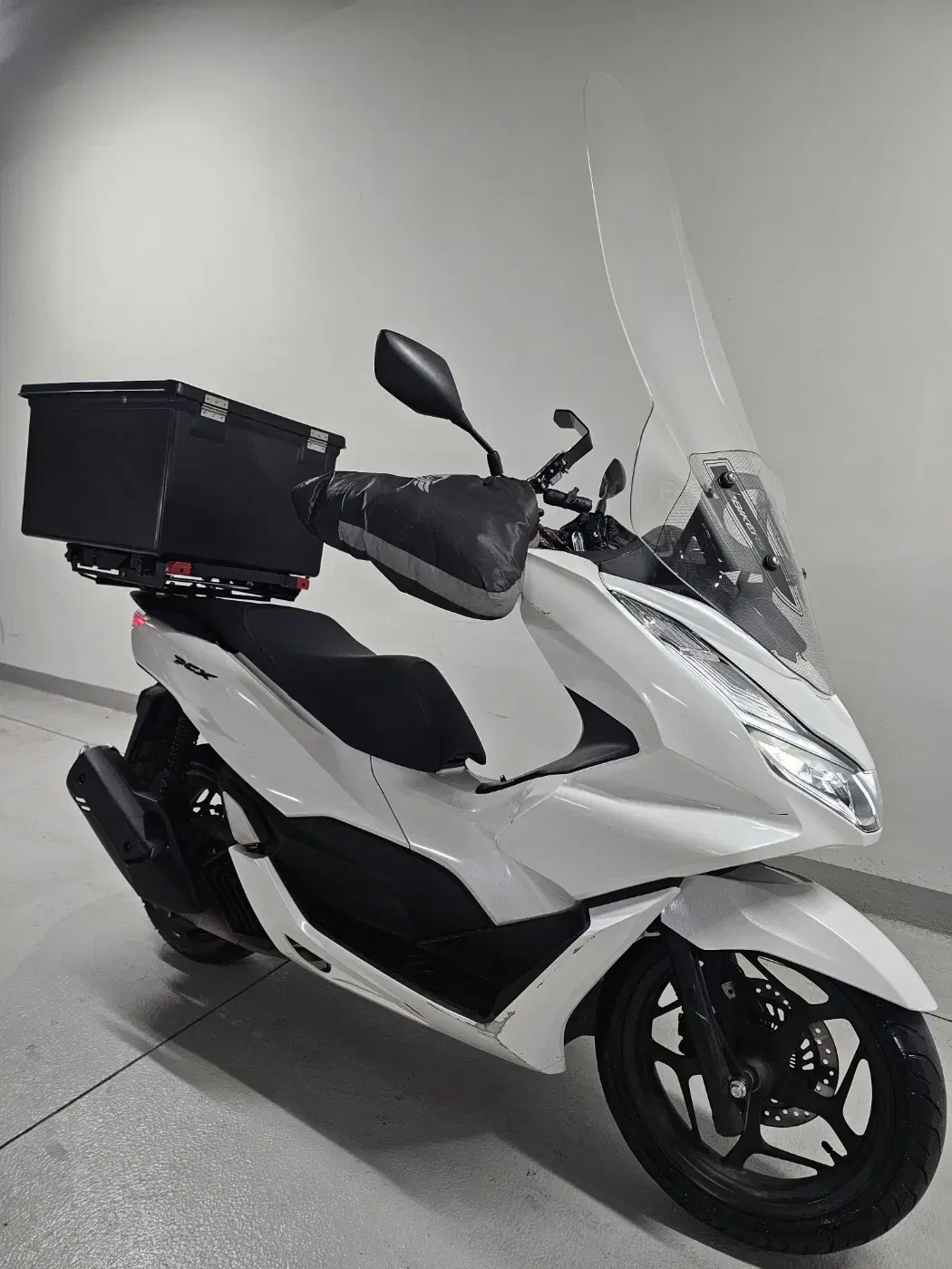 2023년식 1인신조 혼다 PCX125 판매합니다.