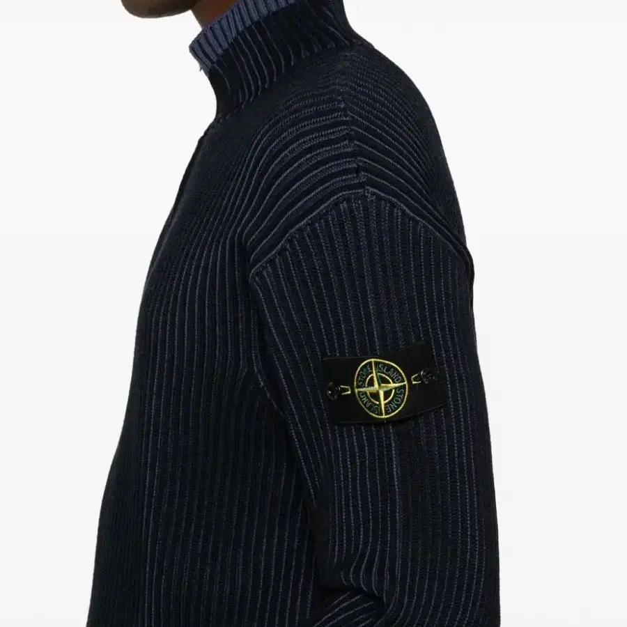 [L] 스톤아일랜드 STONE ISLAND 바니스 풀립 RWS 울 스웨터