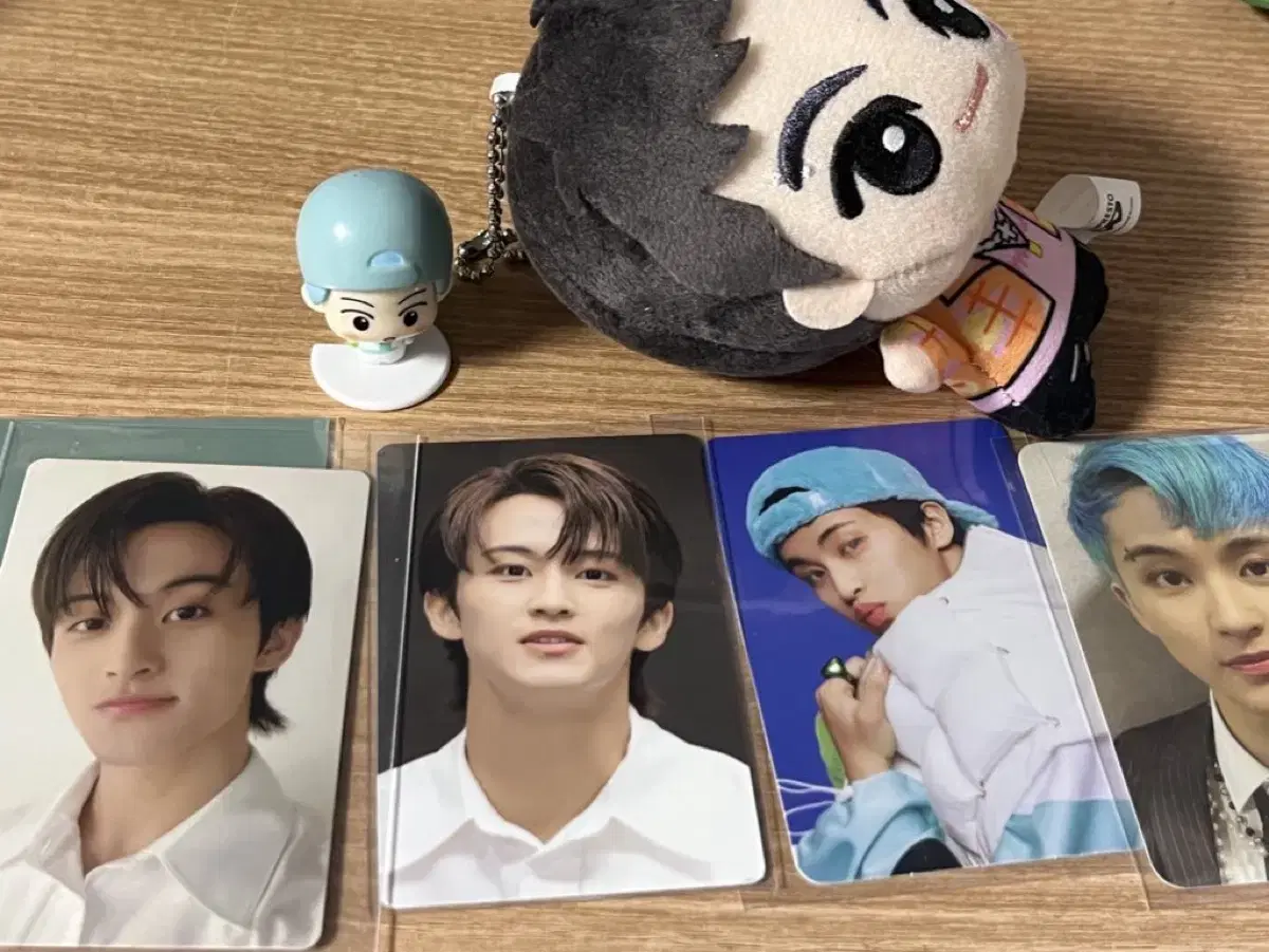 NCT DREAM mark Figure doll Photocard