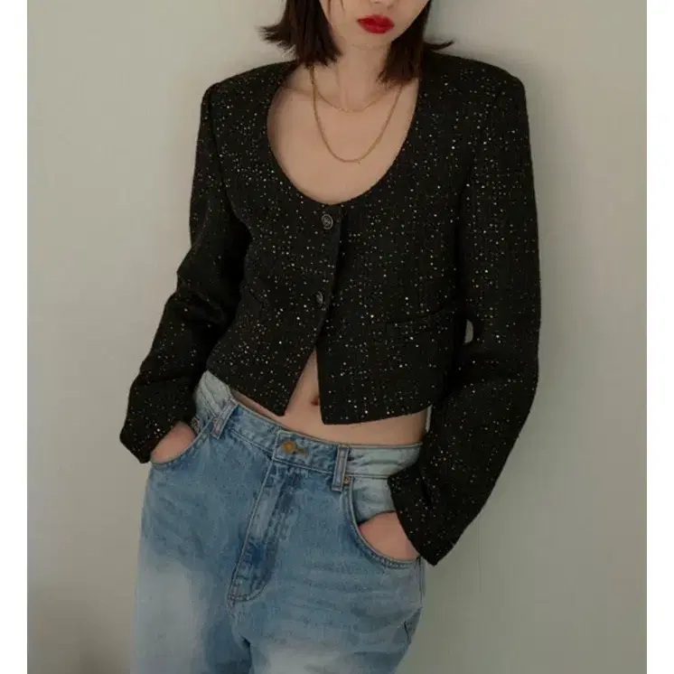 오버듀플레어 TWEED U NECK CROP JACKET_BLACK