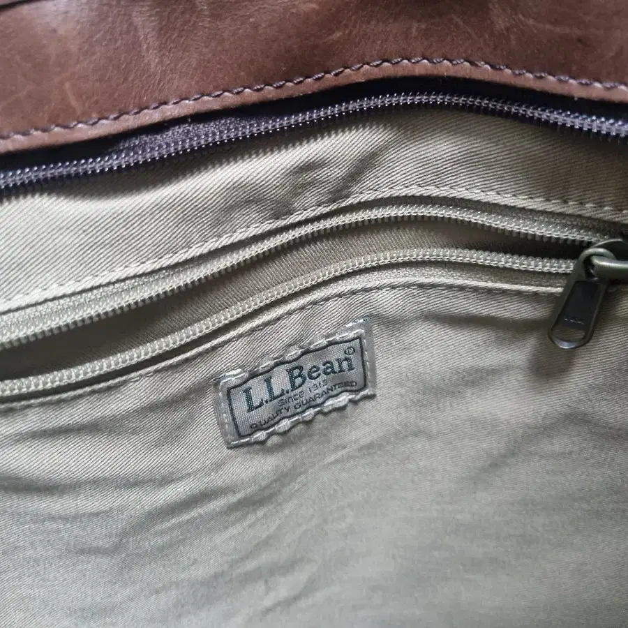 llbean leather totebag