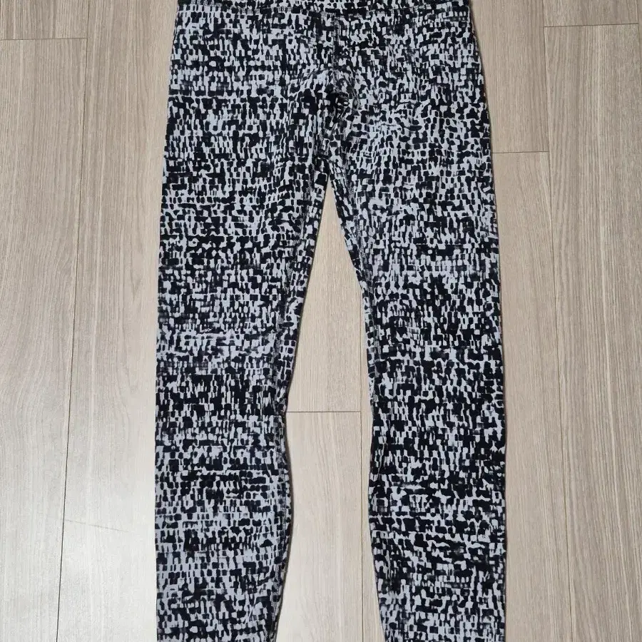 룰루레몬 Align Pant II 25" 4 사이즈 얼라인 레깅스