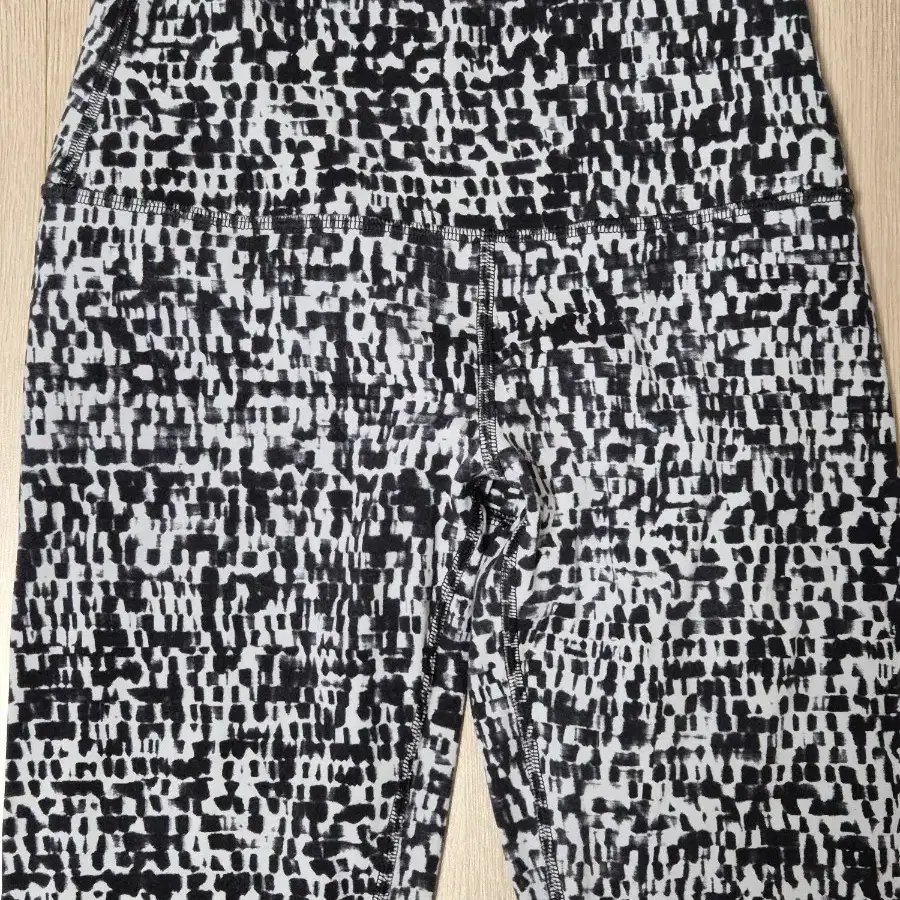 룰루레몬 Align Pant II 25" 4 사이즈 얼라인 레깅스