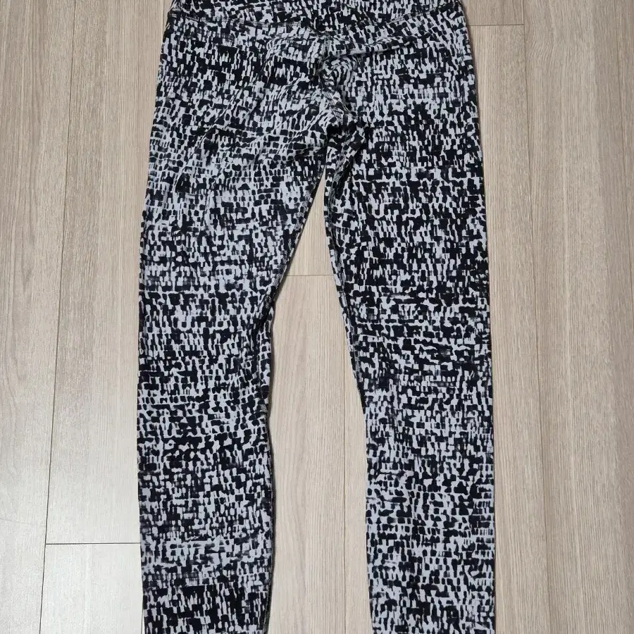 룰루레몬 Align Pant II 25" 4 사이즈 얼라인 레깅스