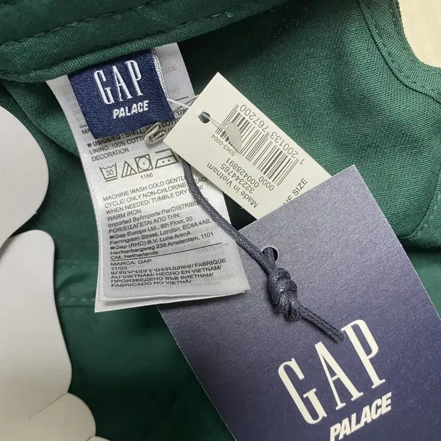 [새상품] 팔라스 x 갭 GAP 6-패널 레인 포레스트 볼캡 - 24SS