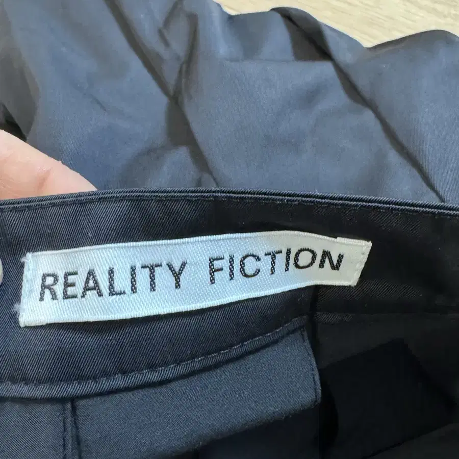 Reality fiction 리얼리티픽션 앞치마 원피스