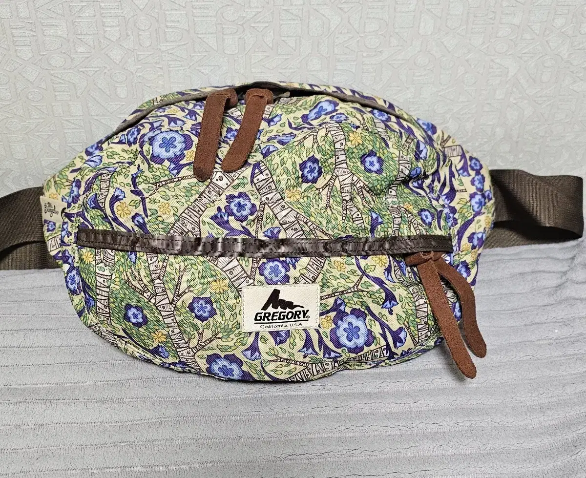 Gregory (Old) Logo Tailmate Limited Edition (OL) Pattern