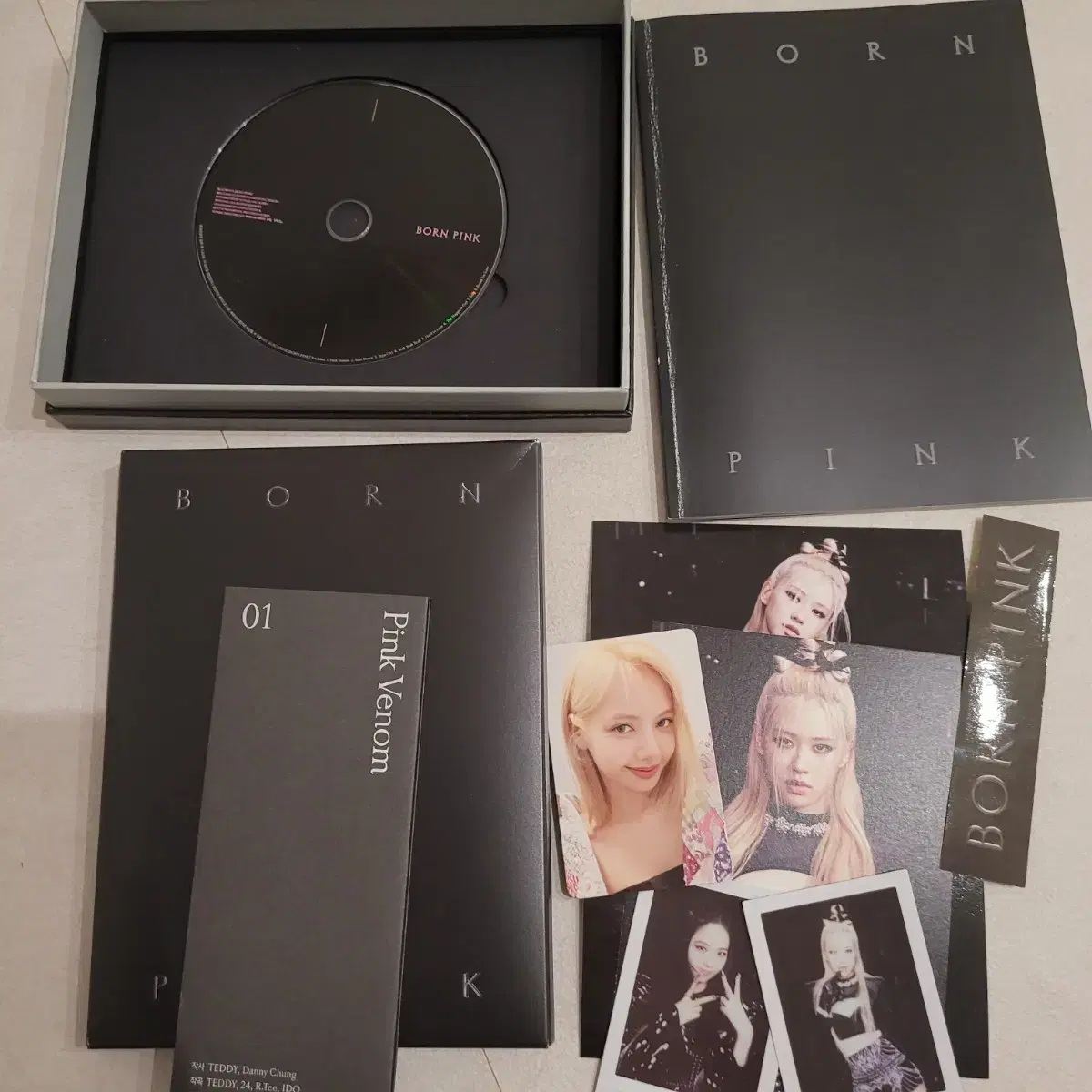 블랙핑크 본핑크 BORN PINK PINK, GREY, BLACK 버전