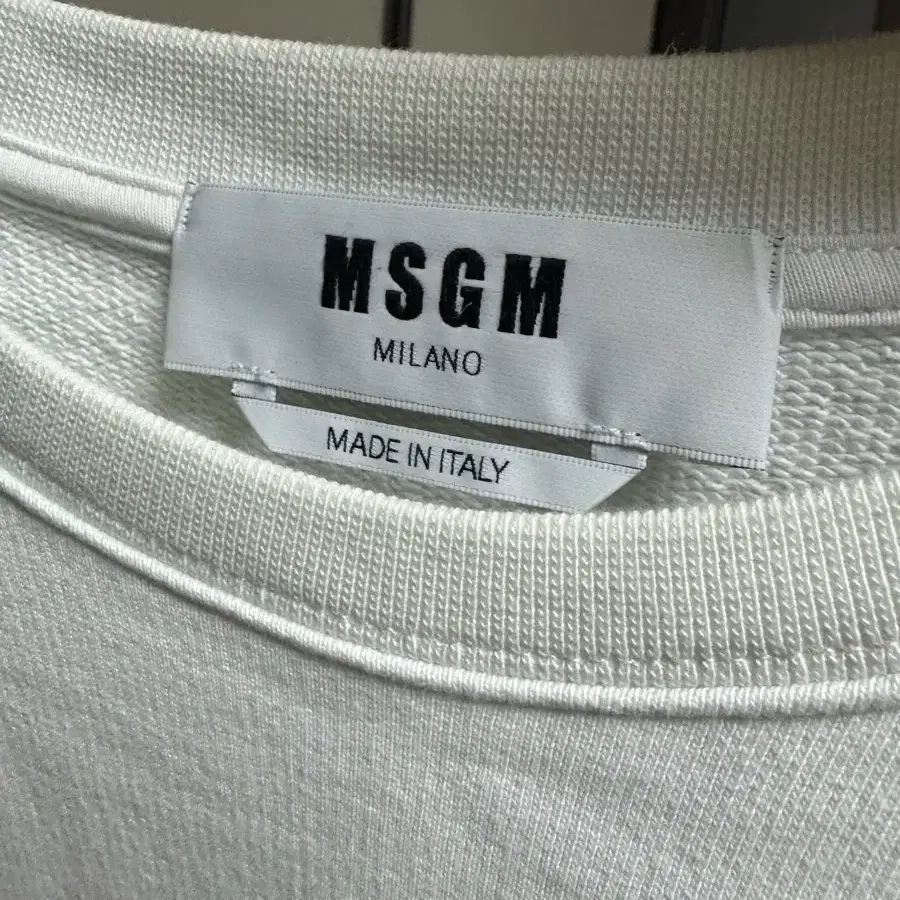 MSGM 브러쉬드 맨투맨 M 95