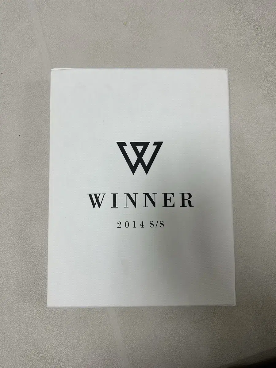 위너 데뷔앨범 3천원!!