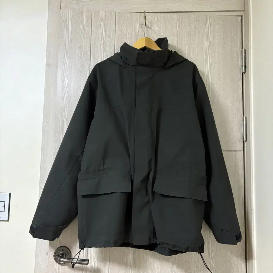 GR10K GORETEX JACKET [L]