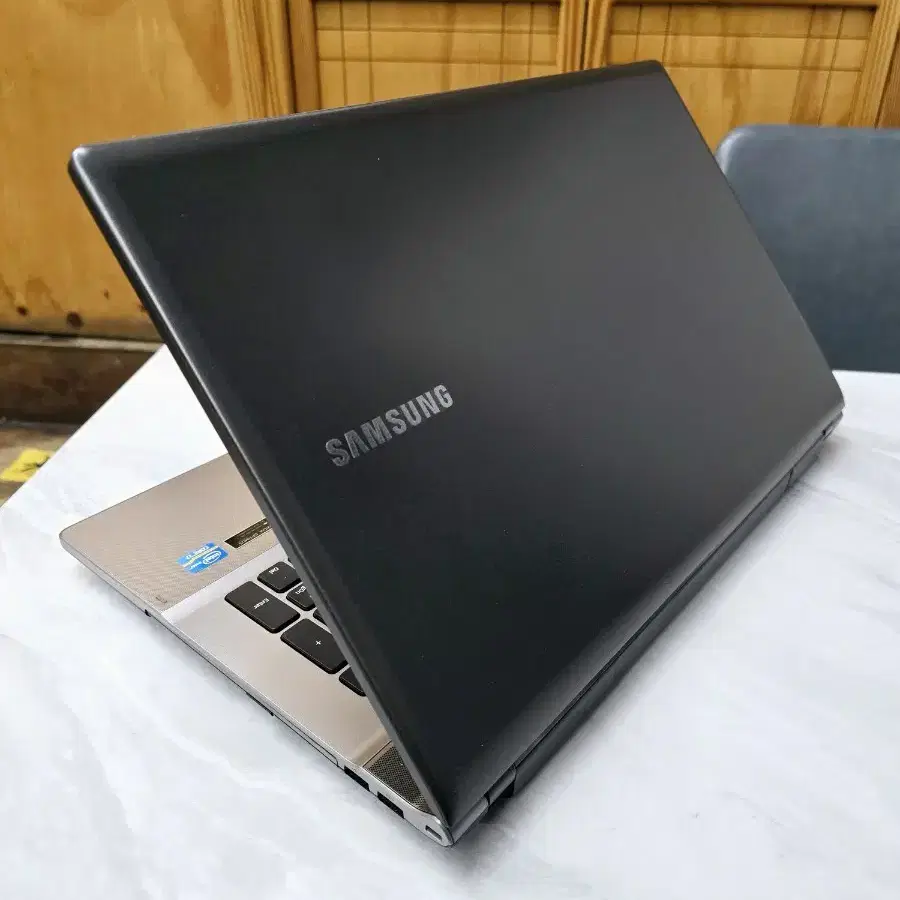 17.3인치 삼성 i7 사무/게이밍 노트북(램16GB,1.25TB)