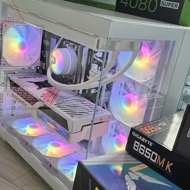 라이젠7 7800X3D RTX4080S 화이트PC