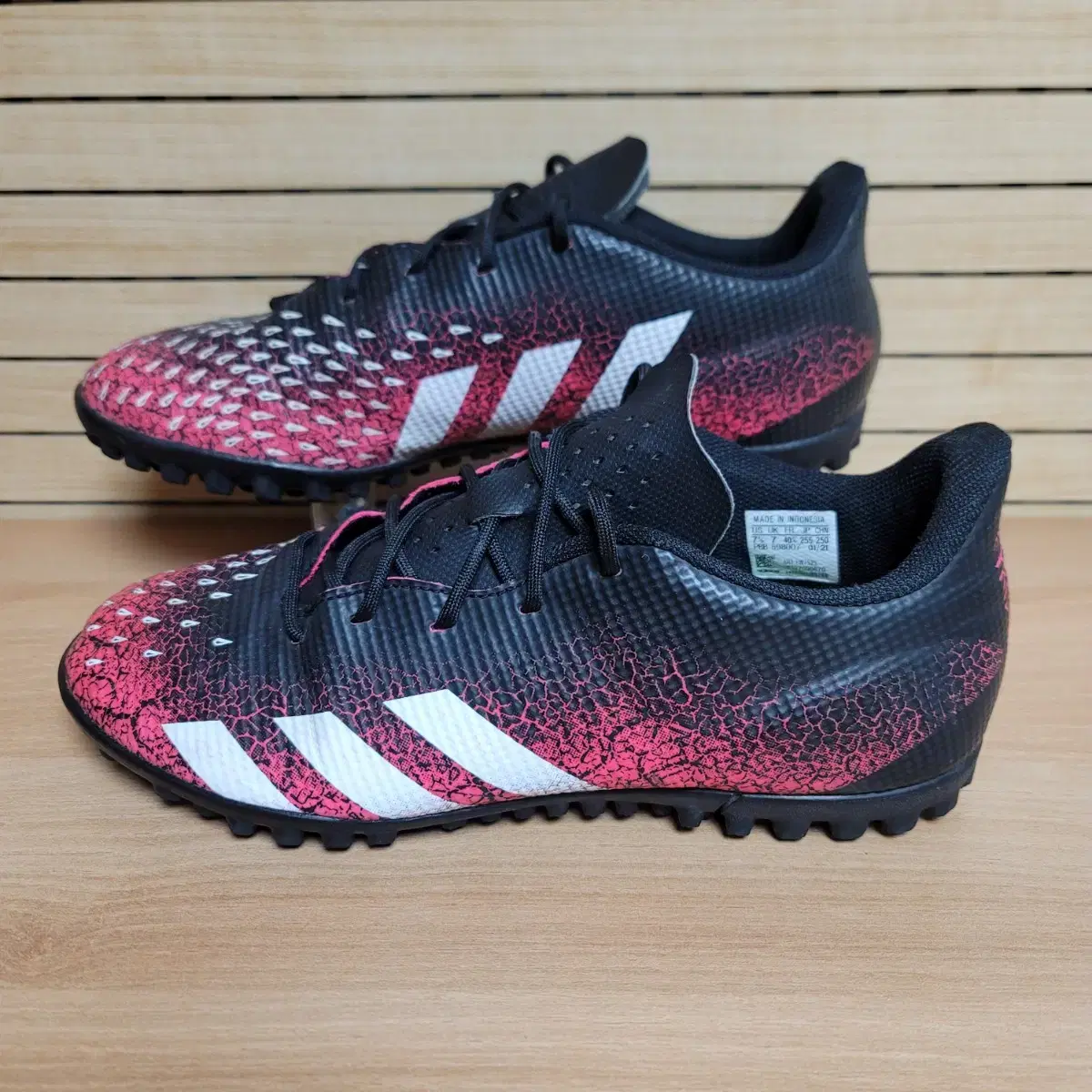 Adidas Predator Frec.4 TF Futsal Shoes 255