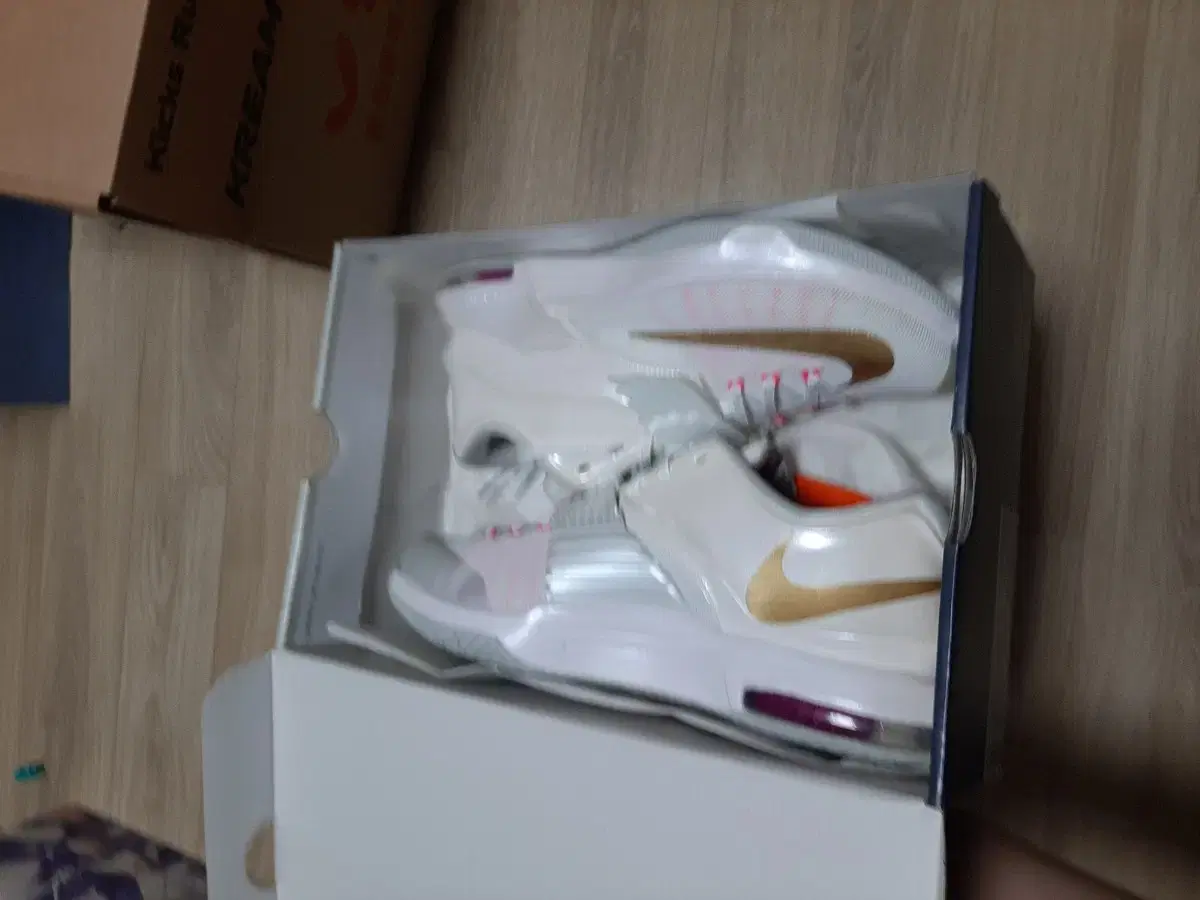 나이키 KD7 AUNT PEARL 280사이즈 농구화