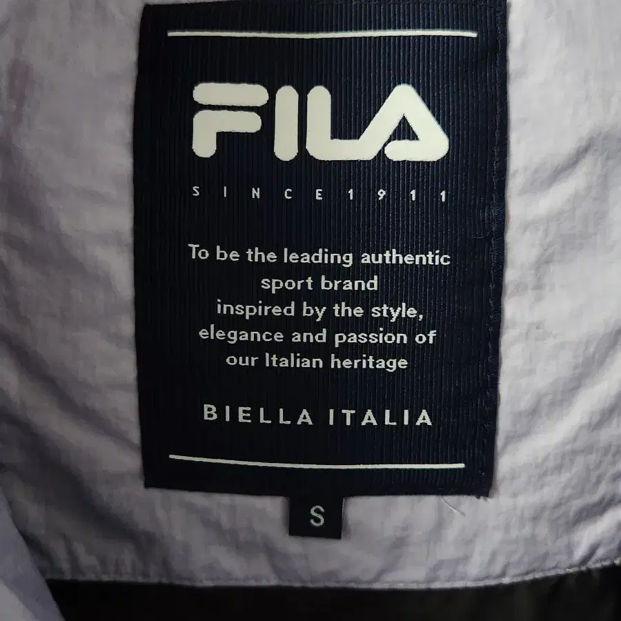 휠라 FILA 크롭 다운패딩 연보라 90s 정가27만원 상태좋음