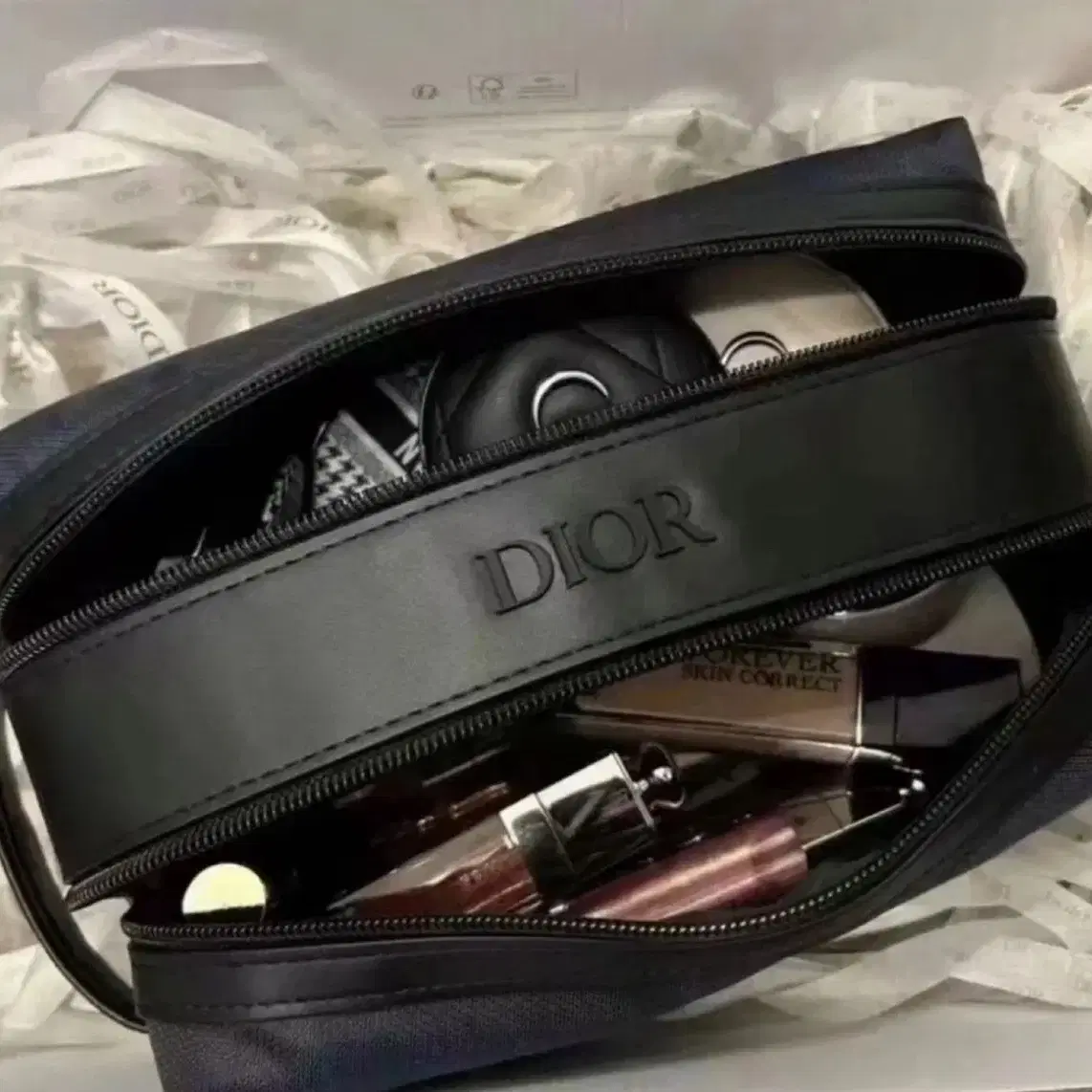 Dior 여행용 대형 메이크업파우치 새제품