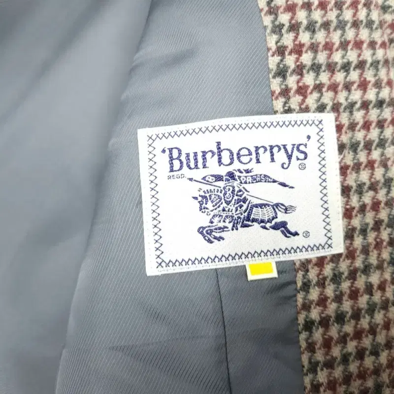 BURBERRY 버버리 클래식 하운드투스체크 블레이저 모직자켓 C030