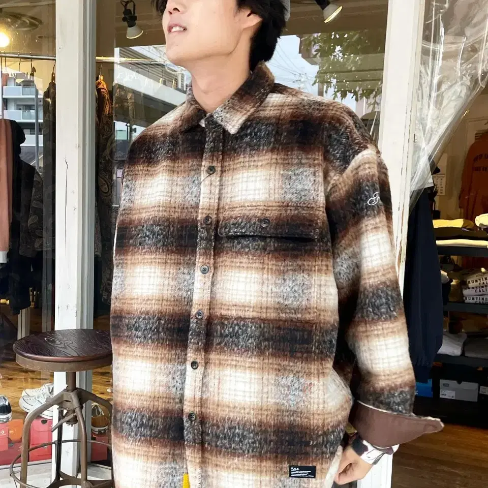 FAT TOKYO 팻도쿄 24AW 샤기요버 체크 셔츠 자켓 브라운 XL