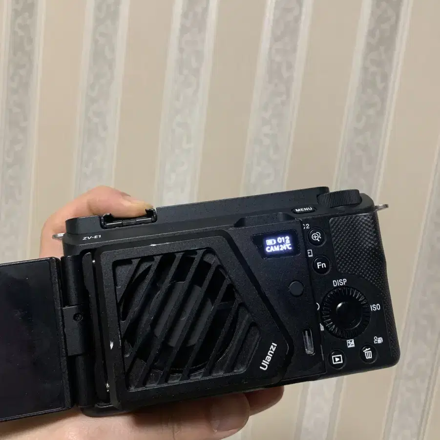 Sony zv-e1