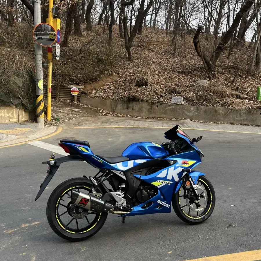 (개인) 스즈키 gsxr125 19년식 아크라포빅 판매