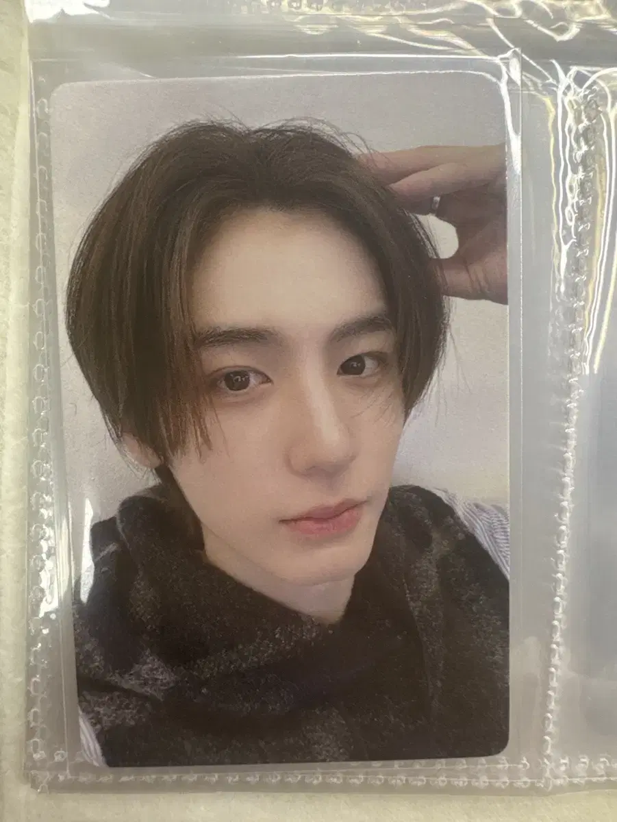 yizhiyu why boynextdoor leehan photocard wts