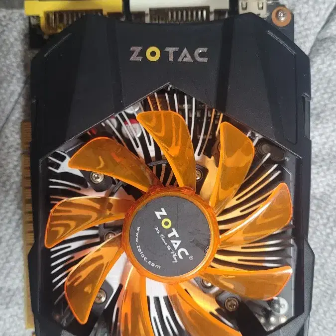 Zotac GTX 750 Ti 2G (택포 3만)