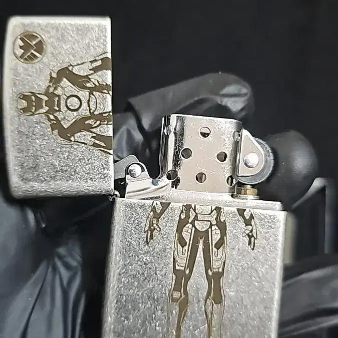 (새상품) 지포 zippo 마블 아이언맨 한정판 엔틱