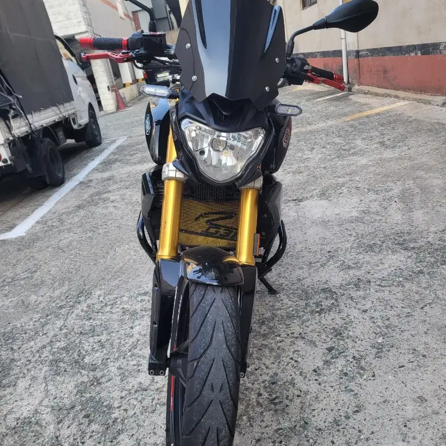 17년식 BMW G310R 판매합니다