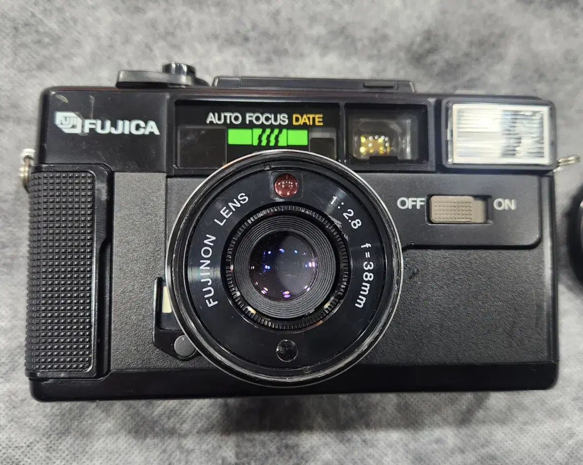 FUJICA AUTO7 DATE