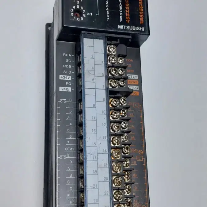 미쓰비시 AX40Y10C Input/Output PLC