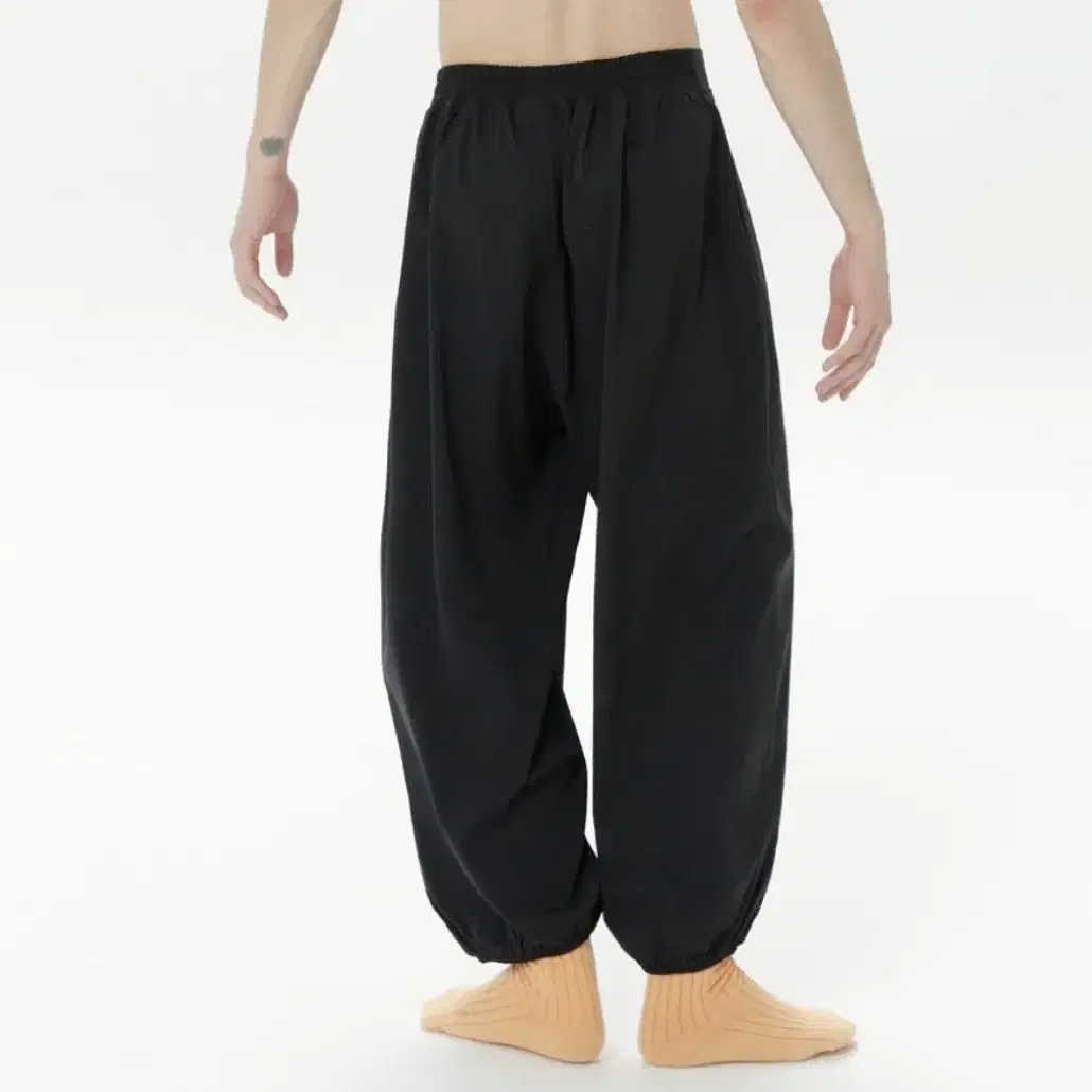 무브웜 Mens Half Banding Pants 블랙 m