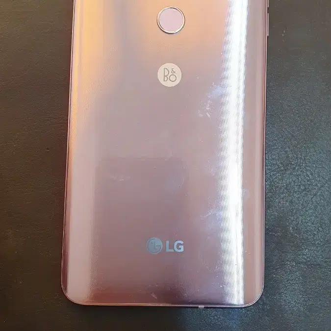 LG V30